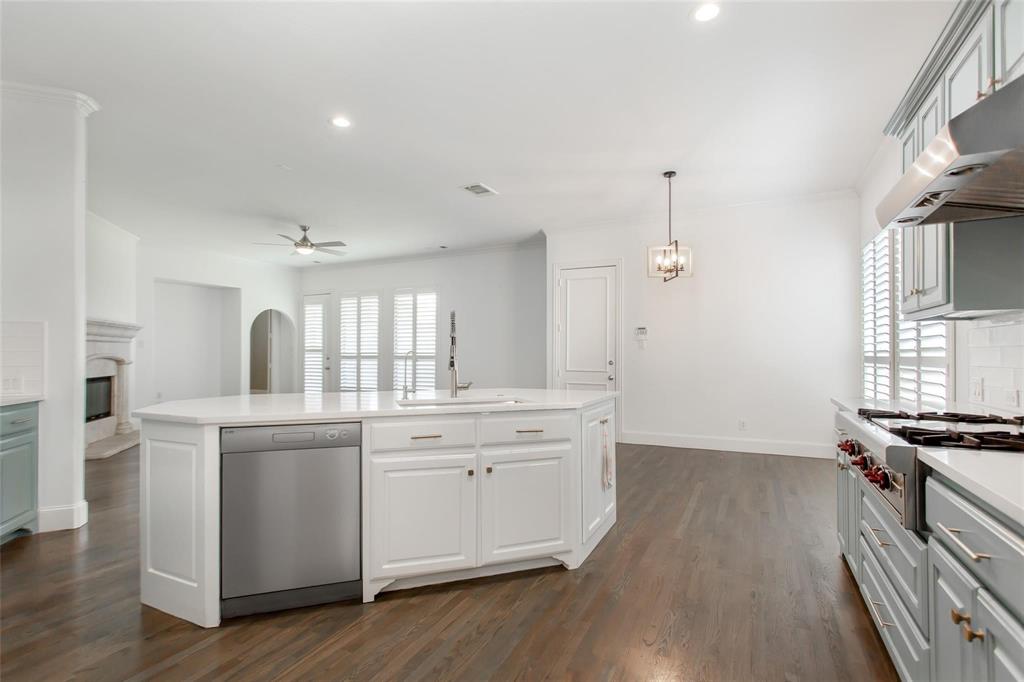 921 Pine Burst Drive Property Photo 10