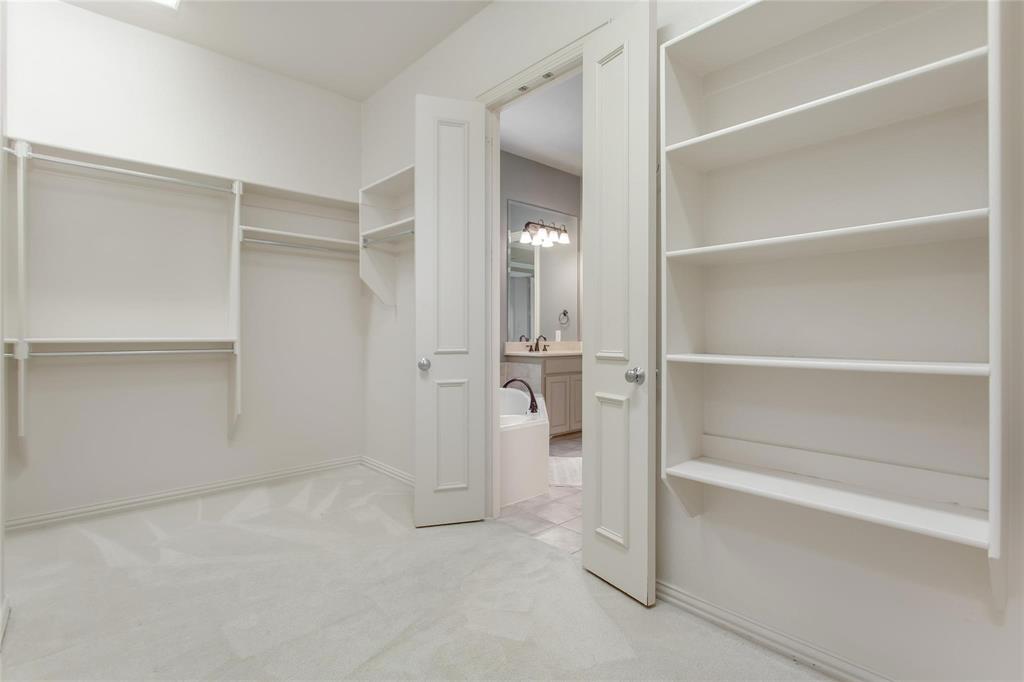 921 Pine Burst Drive Property Photo 24