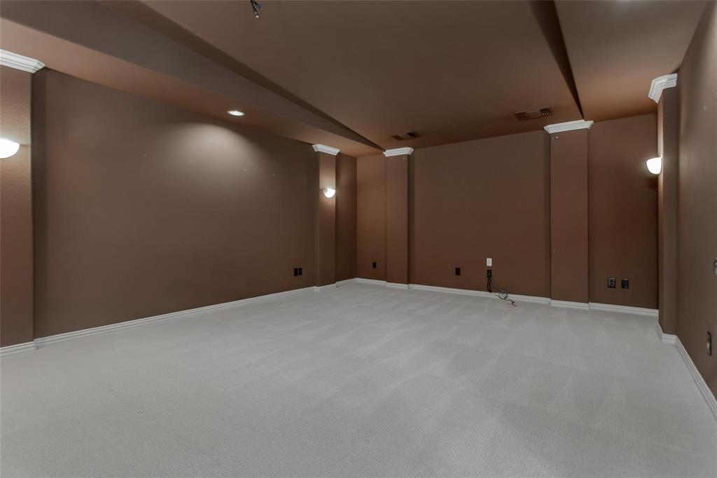 921 Pine Burst Drive Property Photo 33