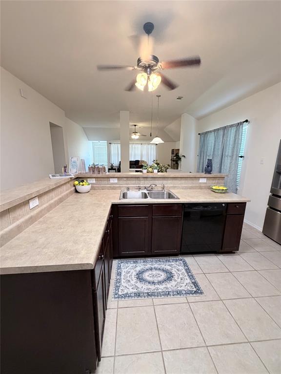 9225 Comanche Ridge Drive Property Photo 6