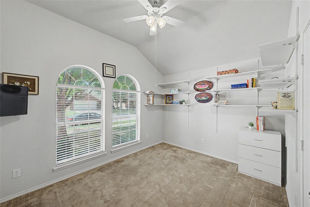 9225 Comanche Ridge Drive Property Photo 10