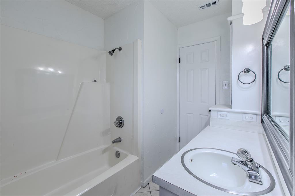 1311 Glenhaven Drive Property Photo 13