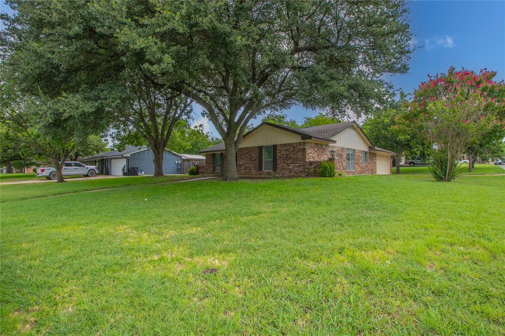 1311 Glenhaven Drive Property Photo 15