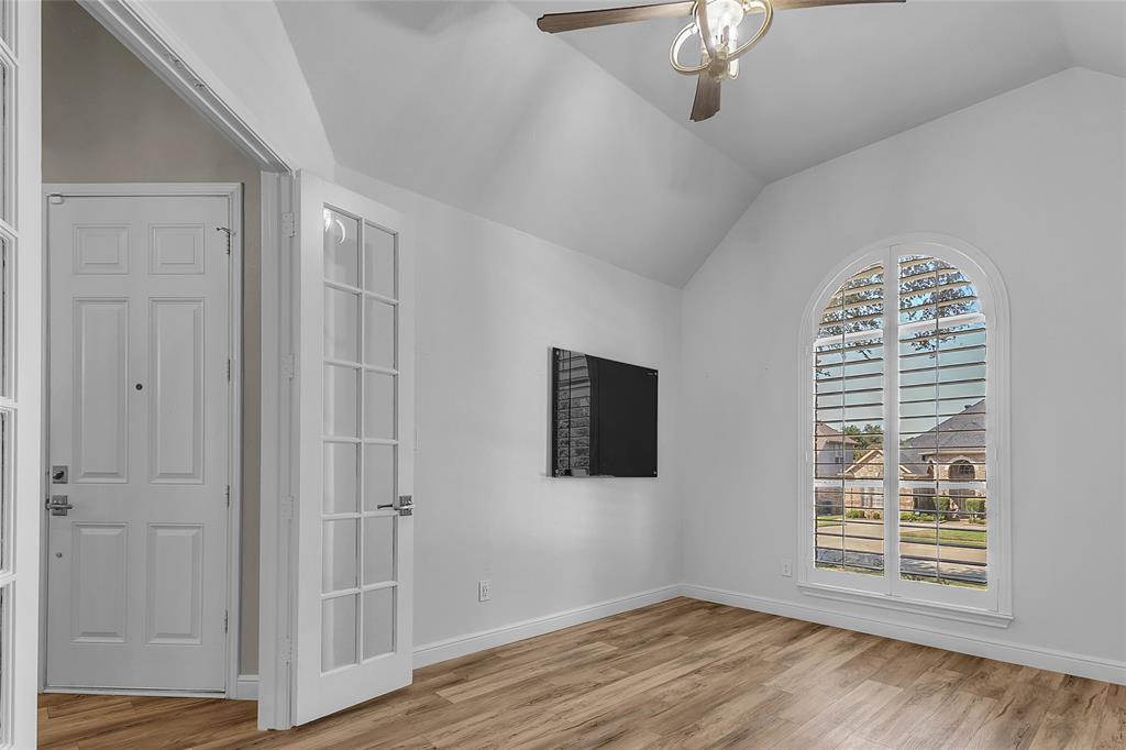 1510 Pecan Valley Court Property Photo 5