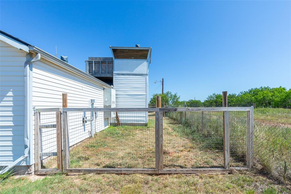 901 Iberis Road Property Photo 6
