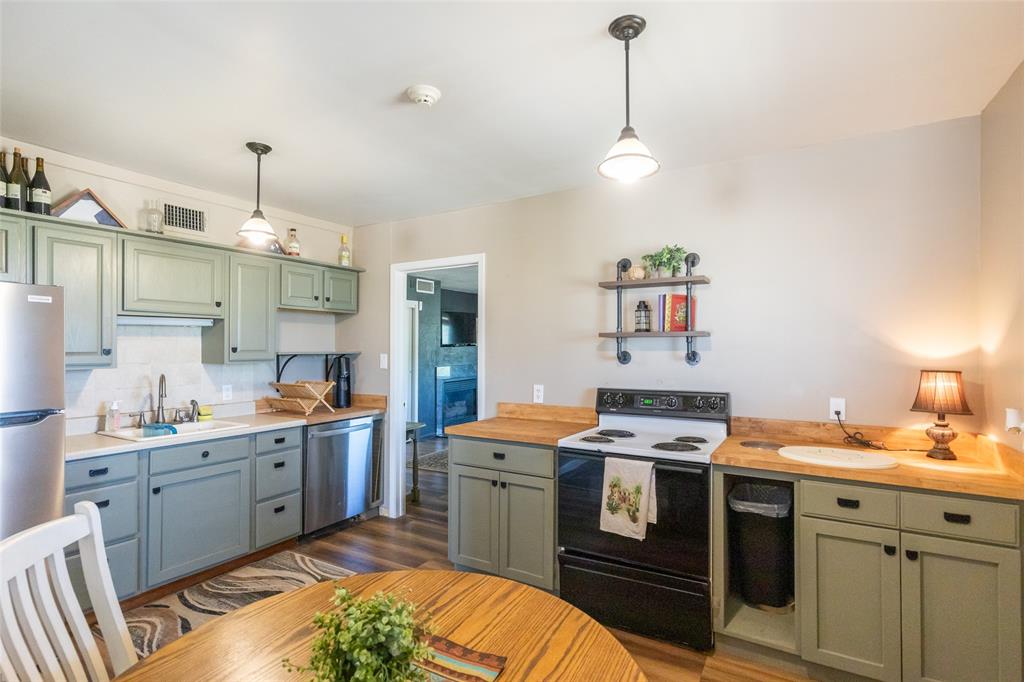 901 Iberis Road Property Photo 14