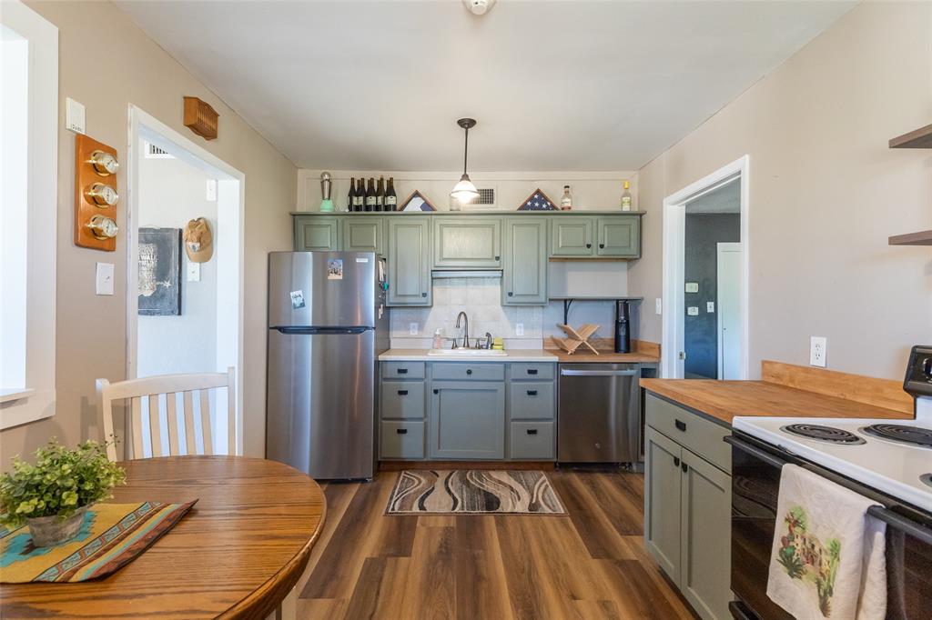 901 Iberis Road Property Photo 16