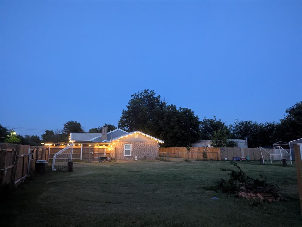 941 Central Street Property Photo 34