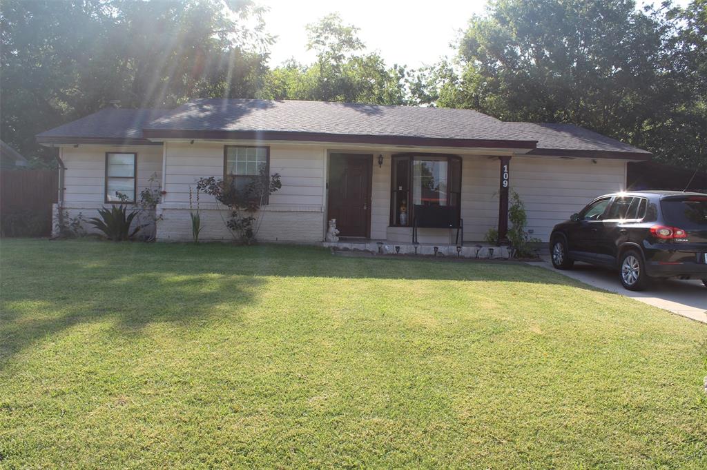 109 Brunswick Lane Property Photo 1