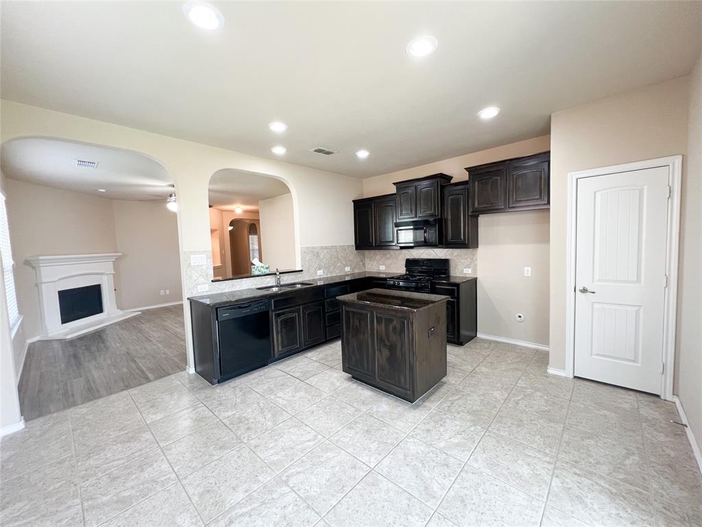 5816 Marsh Rail Drive Property Photo 9