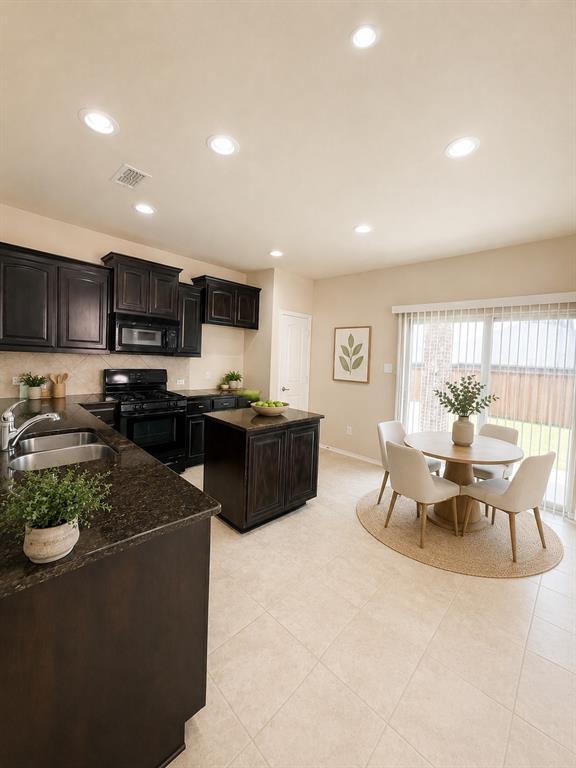 5816 Marsh Rail Drive Property Photo 10