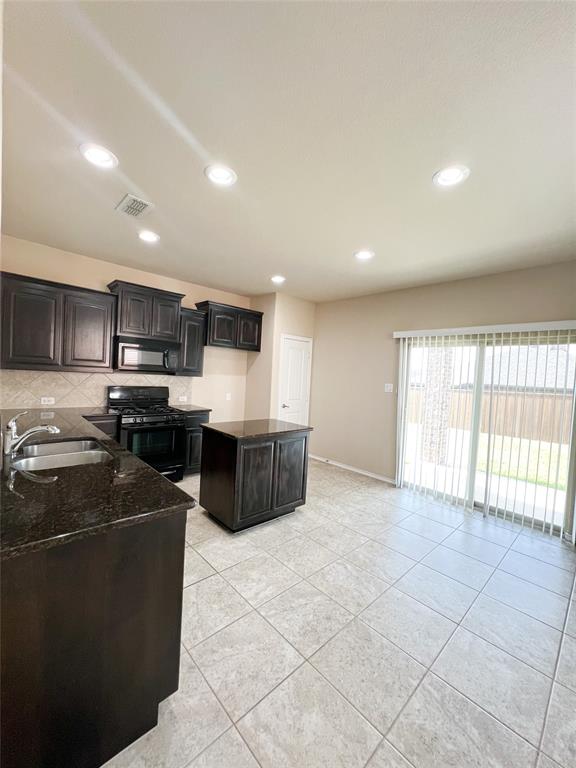 5816 Marsh Rail Drive Property Photo 11