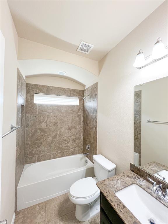 5816 Marsh Rail Drive Property Photo 15