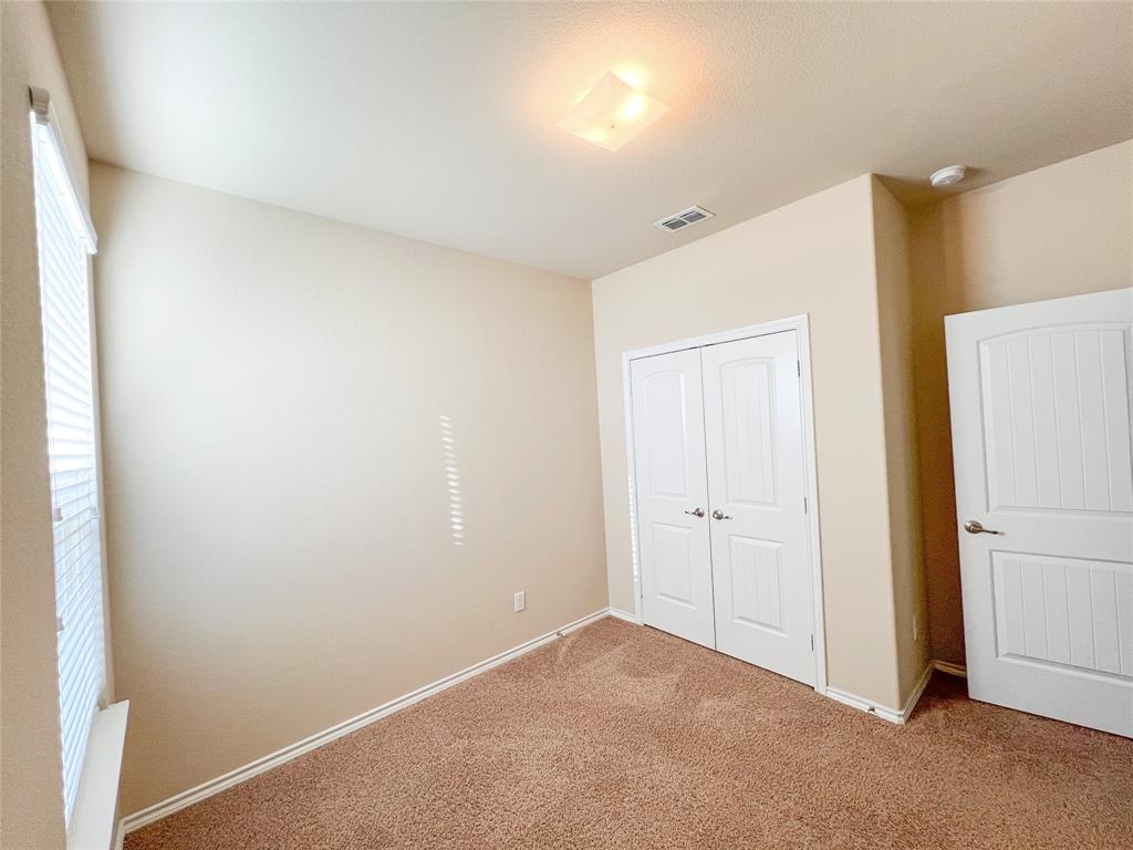 5816 Marsh Rail Drive Property Photo 17