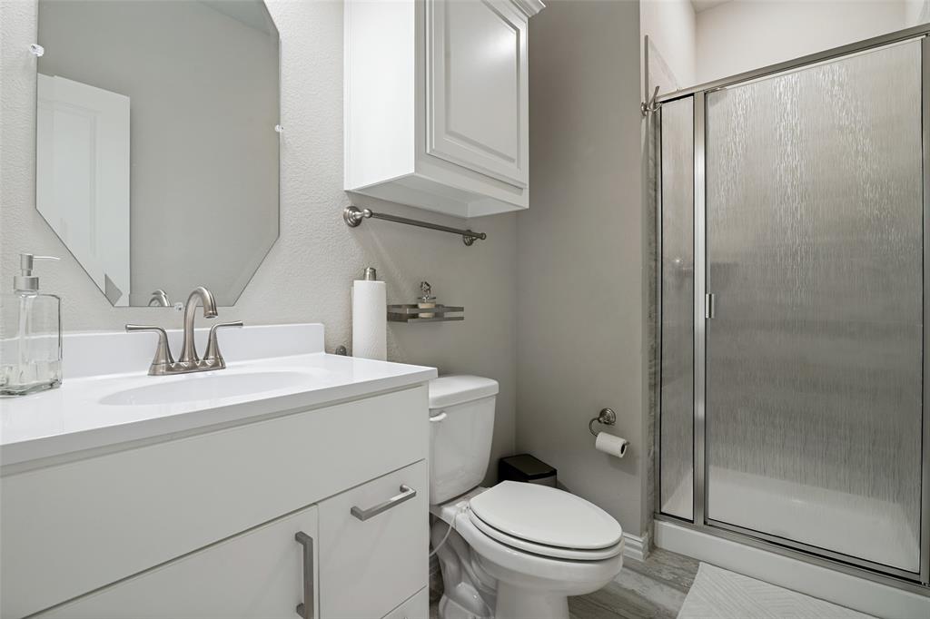 211 Sterling Heights Property Photo 18