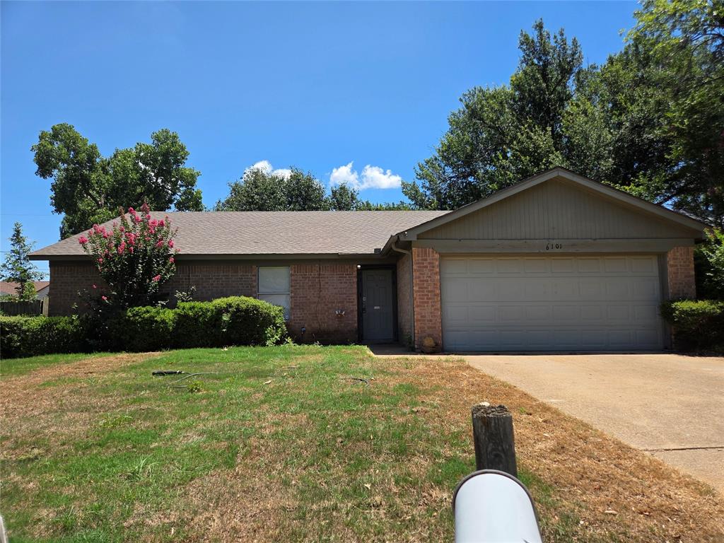 6101 Cool Springs Drive Property Photo 2