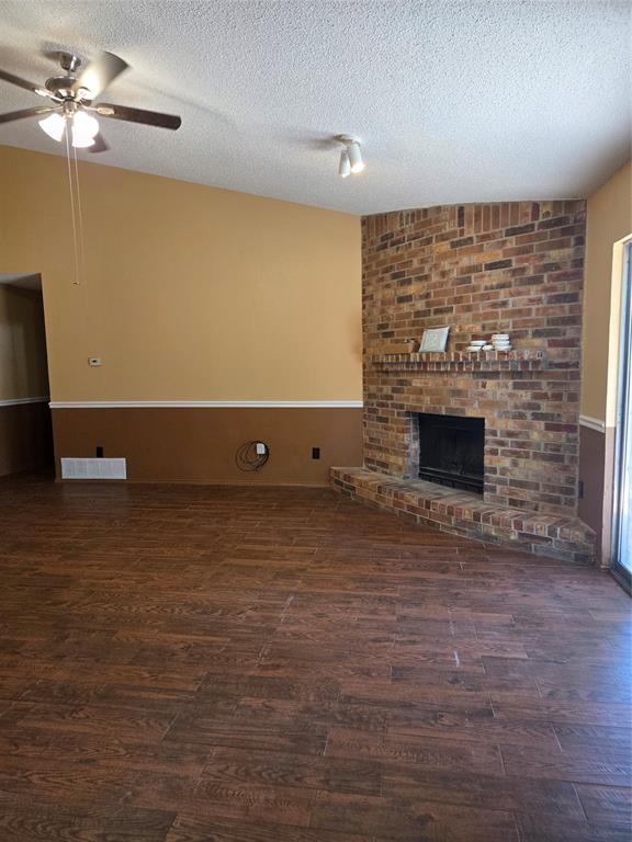 6101 Cool Springs Drive Property Photo 3