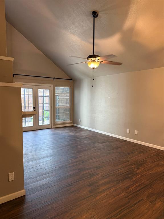 300 Cimarron Way Property Photo 3