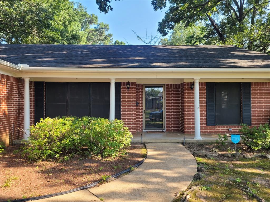 2840 Hubbard Property Photo 2