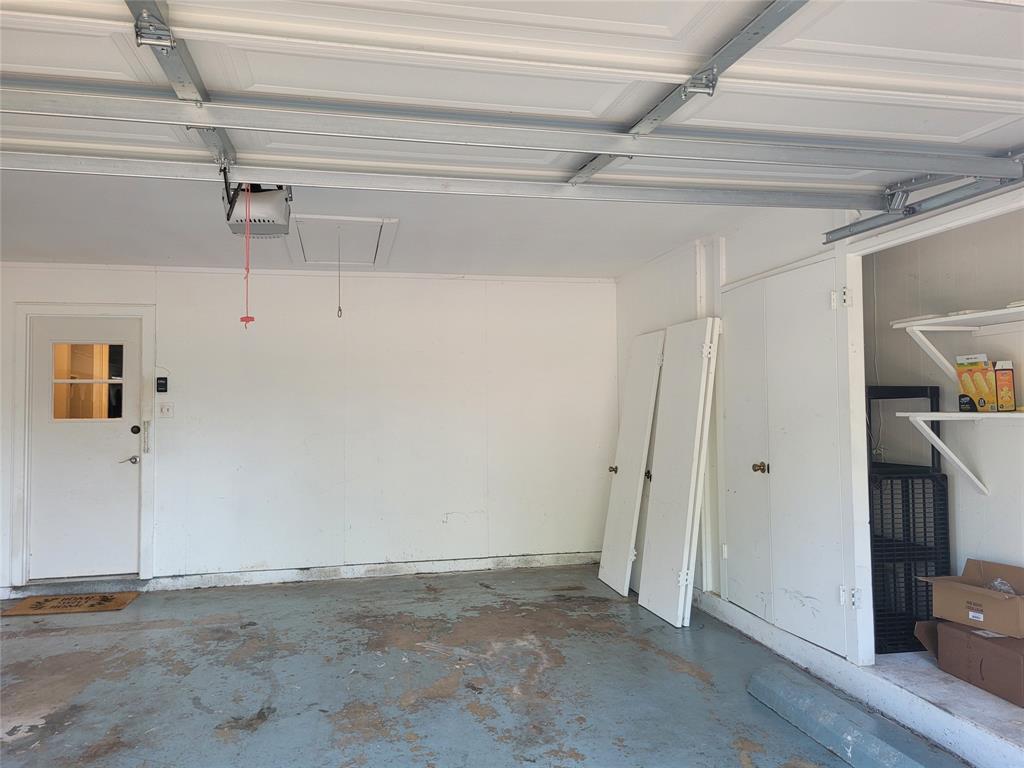 2840 Hubbard Property Photo 35