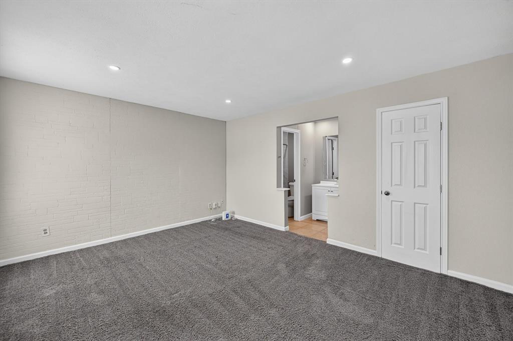 704 Levelland Drive Property Photo 11