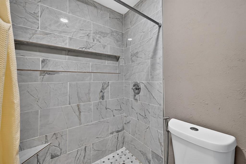 704 Levelland Drive Property Photo 13