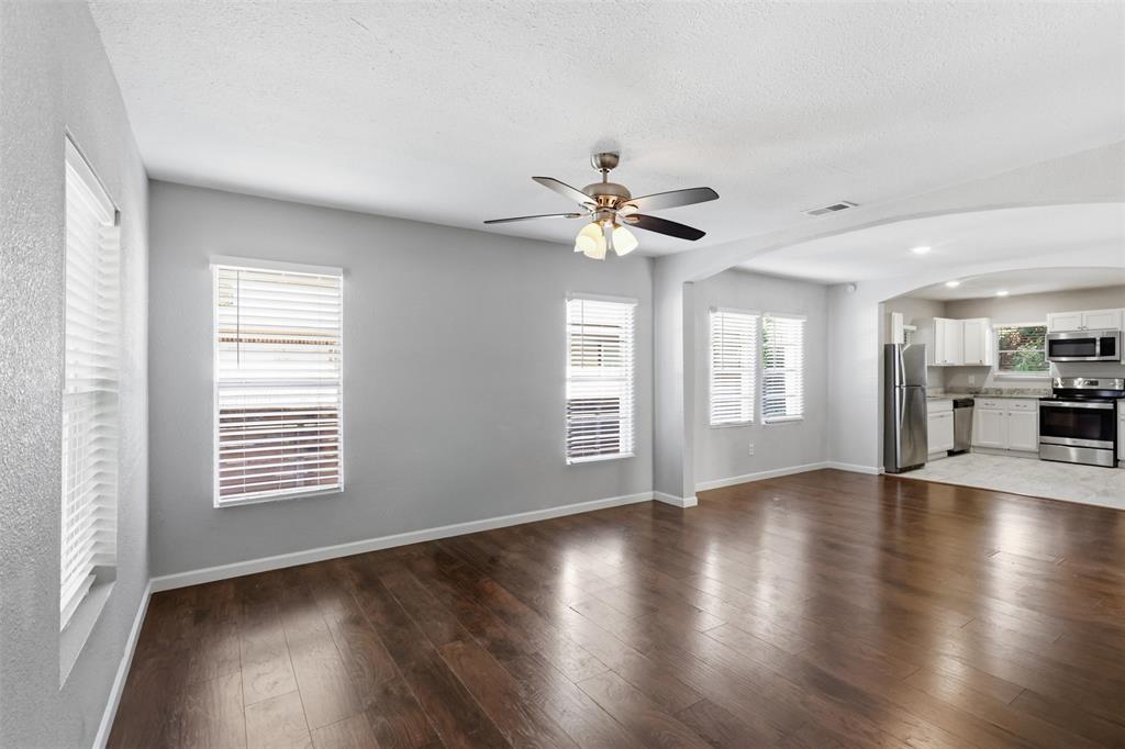 1227 Wilbur Street Property Photo 4
