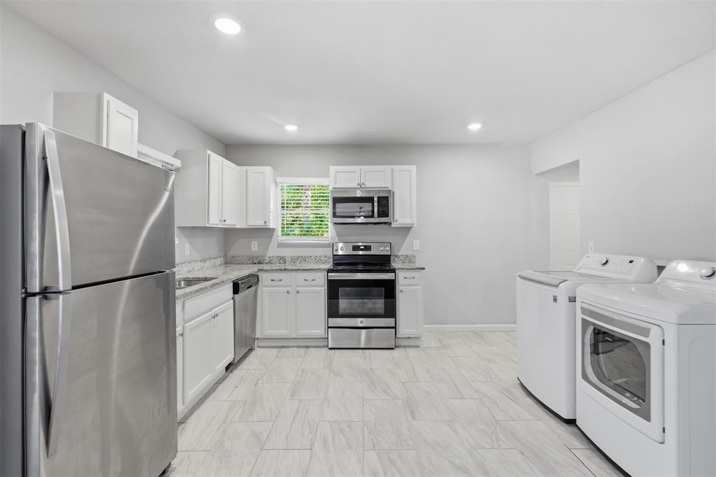 1227 Wilbur Street Property Photo 8