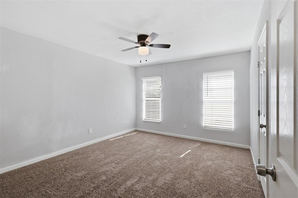 1227 Wilbur Street Property Photo 16