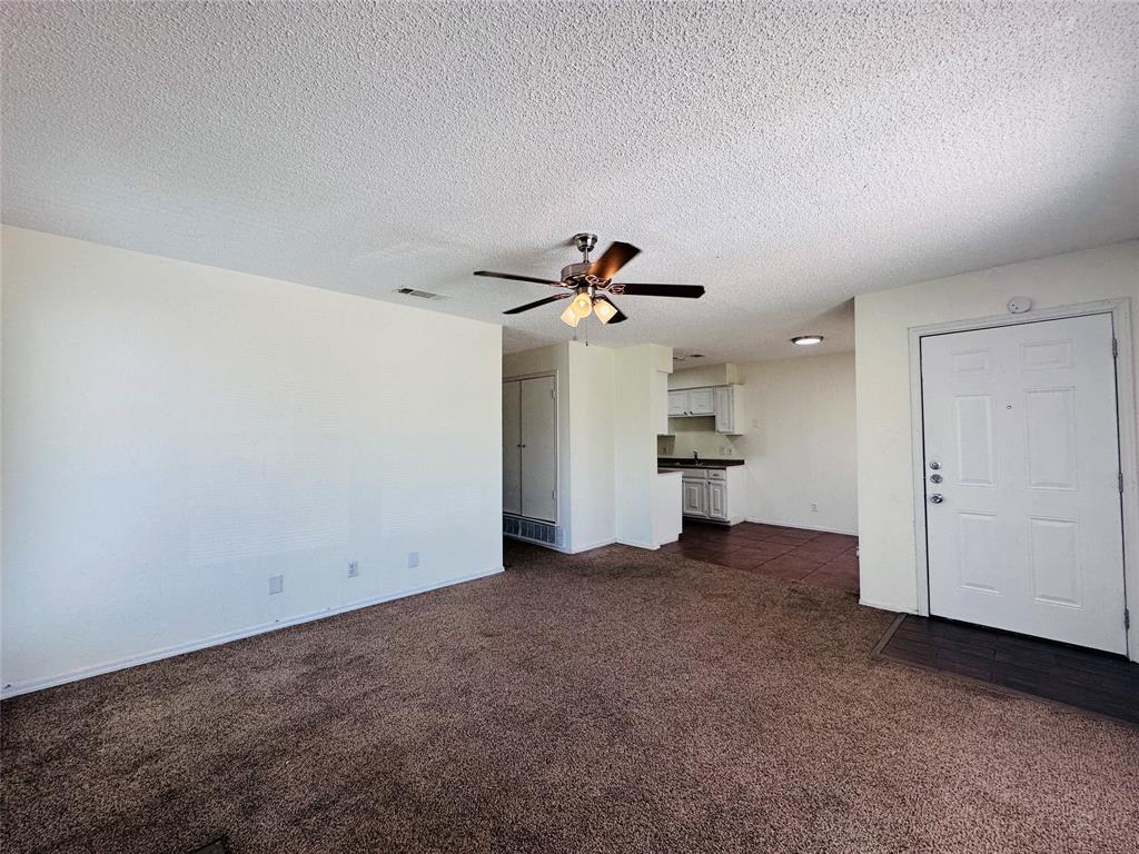 8109 Foxfire Lane Property Photo 5