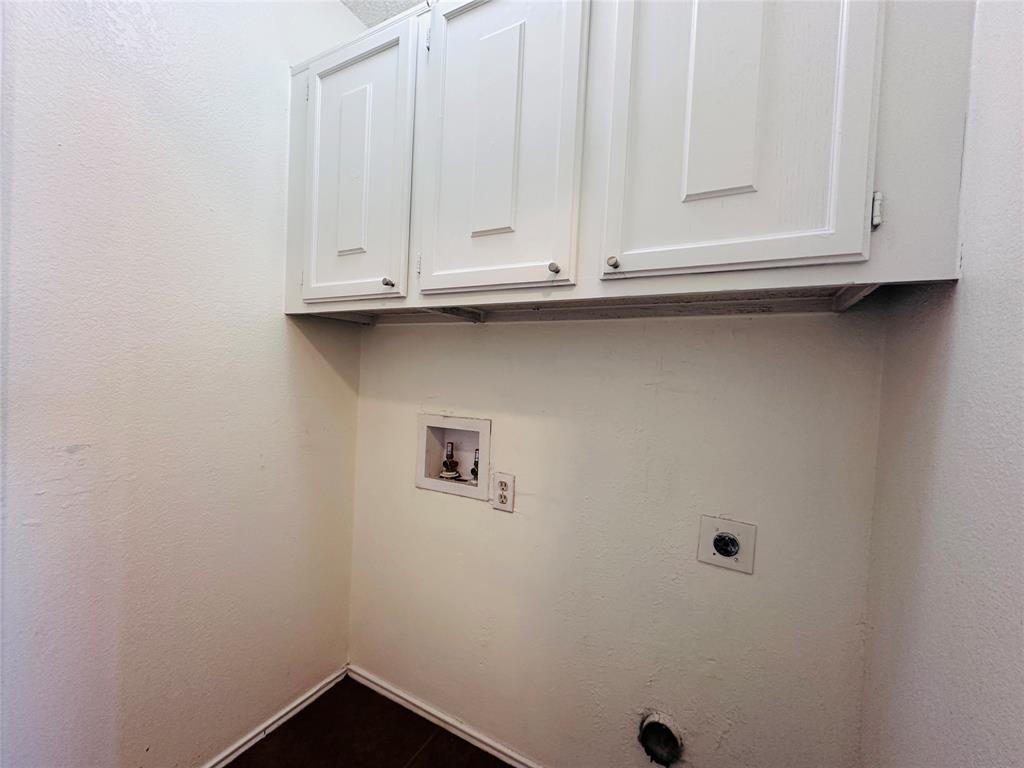 8109 Foxfire Lane Property Photo 12
