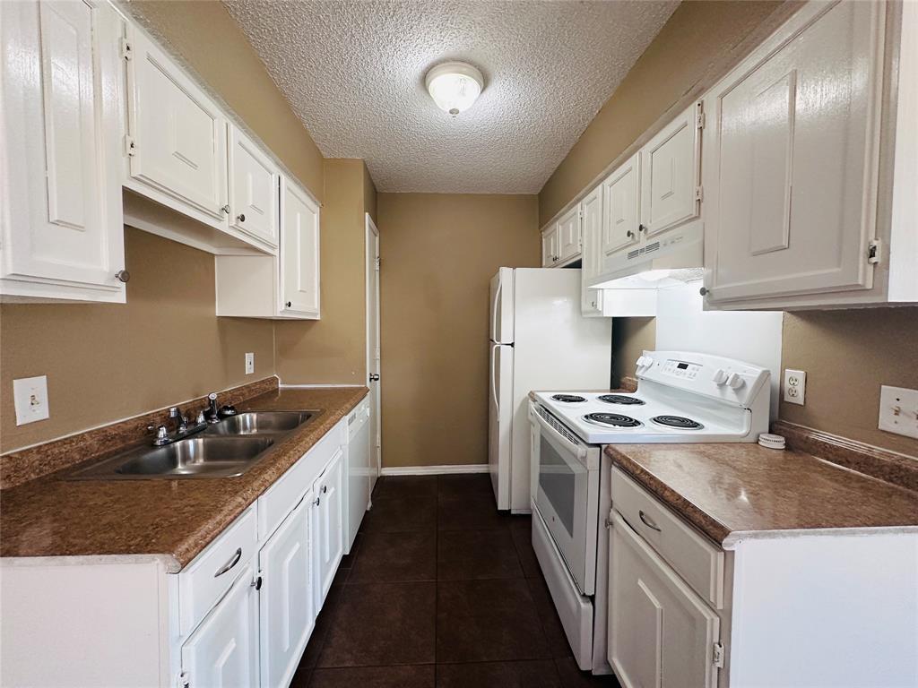 8109 Foxfire Lane Property Photo 19