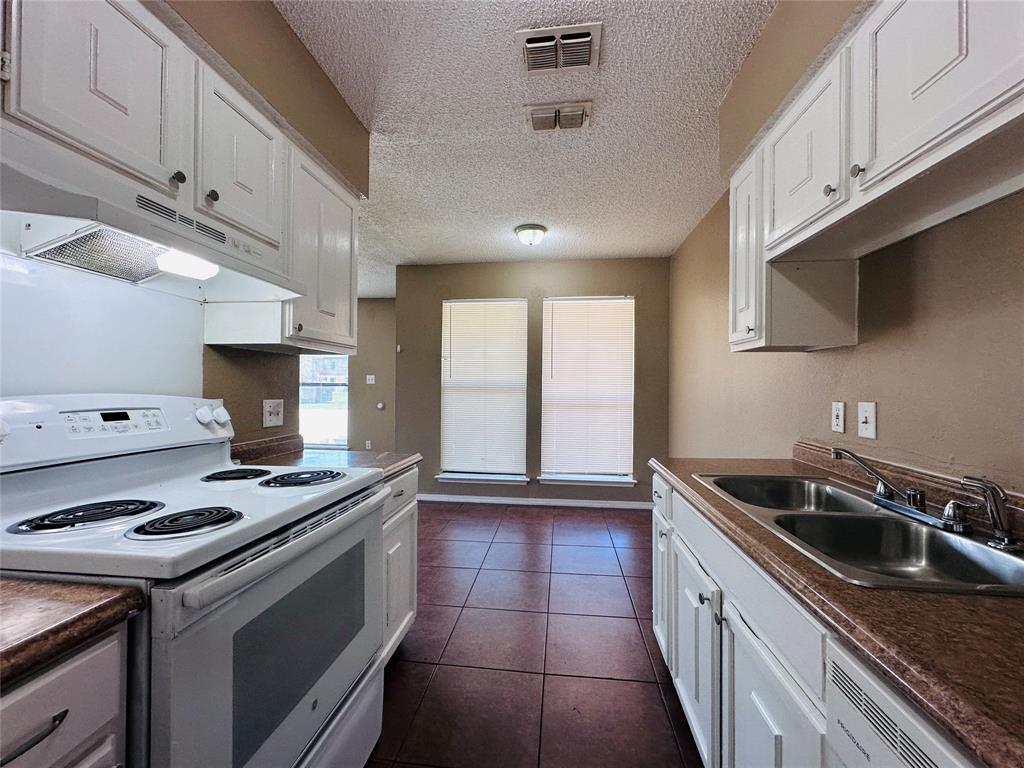 8109 Foxfire Lane Property Photo 20