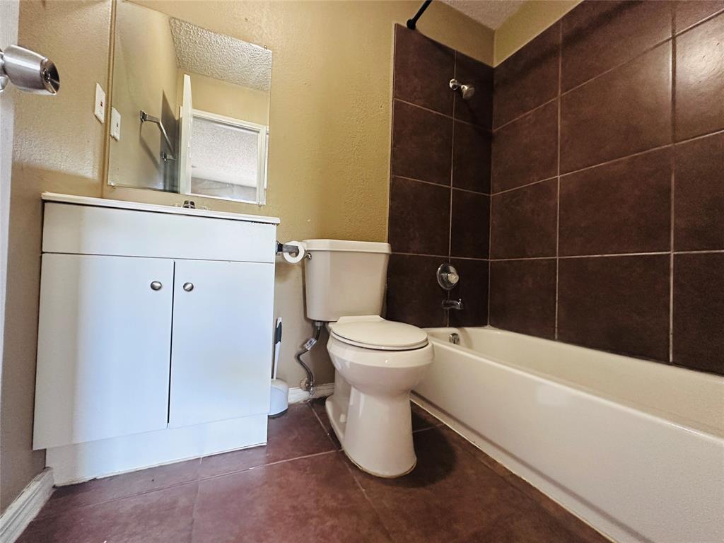 8109 Foxfire Lane Property Photo 26