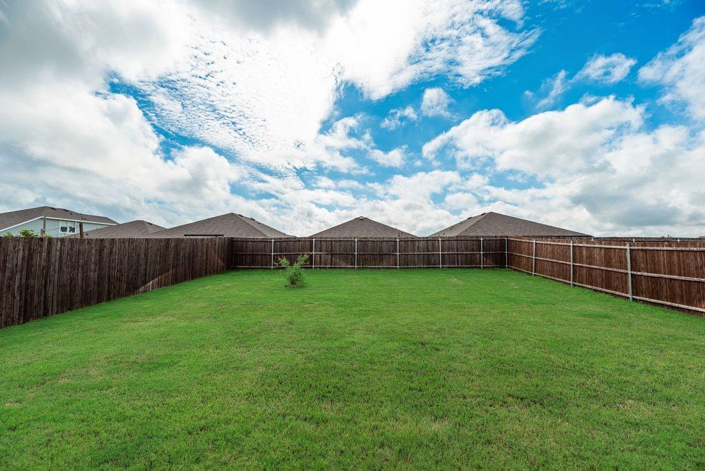 6439 Sand Dune Way Property Photo 20