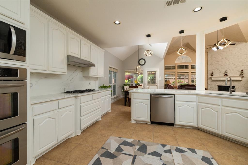 12339 Shumard Lane Property Photo 1