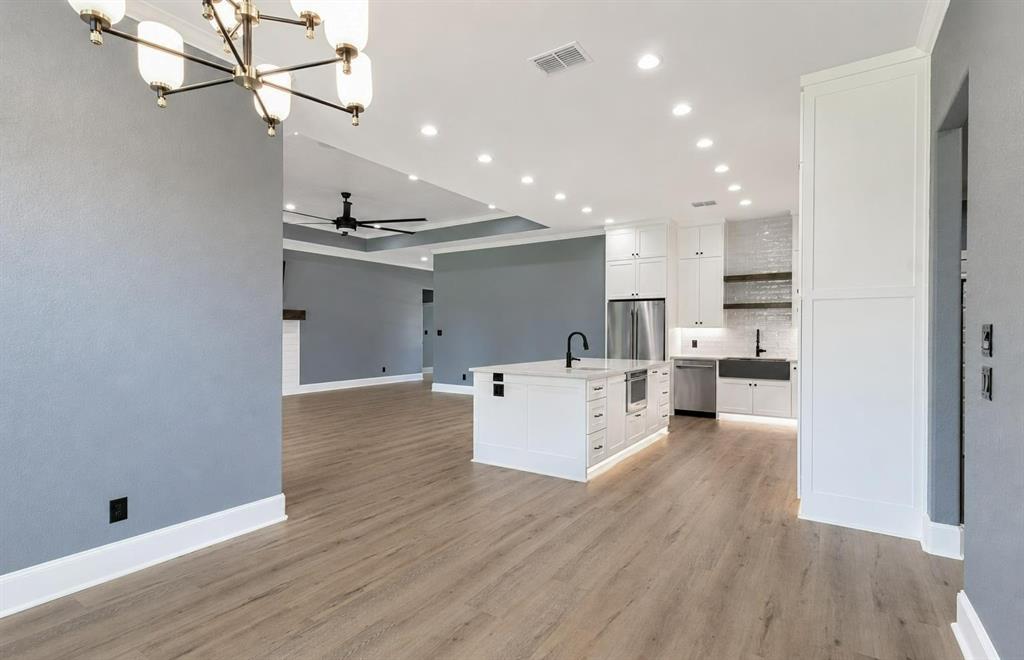 12248 Madison Crossing Property Photo 12