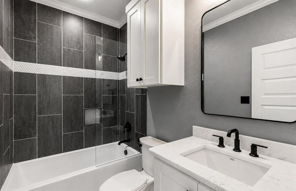 12248 Madison Crossing Property Photo 18