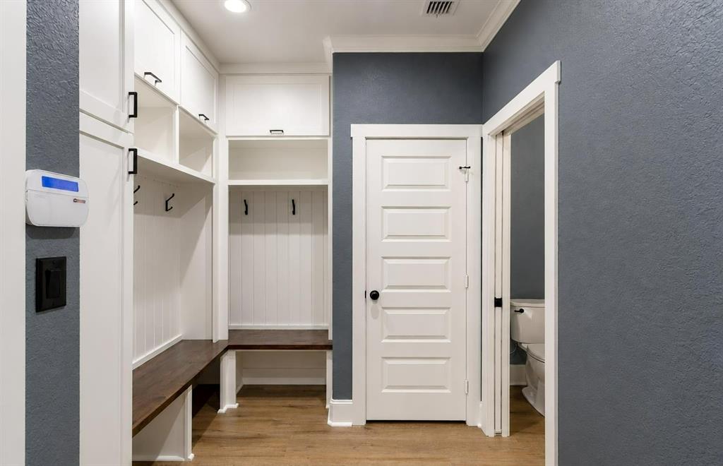 12248 Madison Crossing Property Photo 35