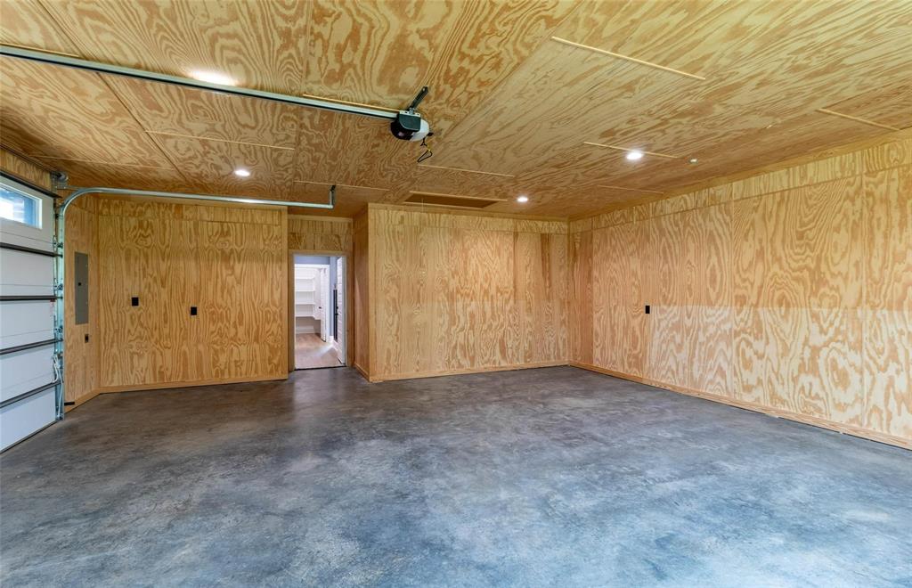 12248 Madison Crossing Property Photo 37
