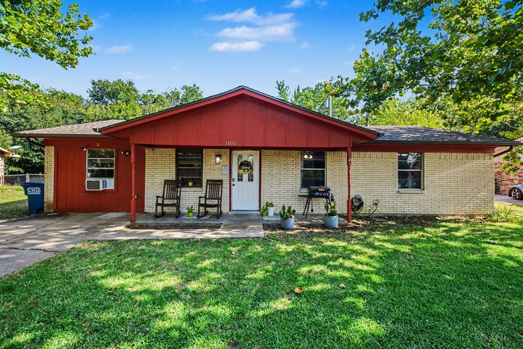 1101 Mckinney Avenue Property Photo 1