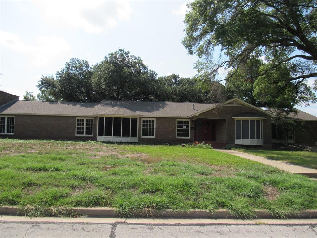3300 Oakridge Lane Property Photo