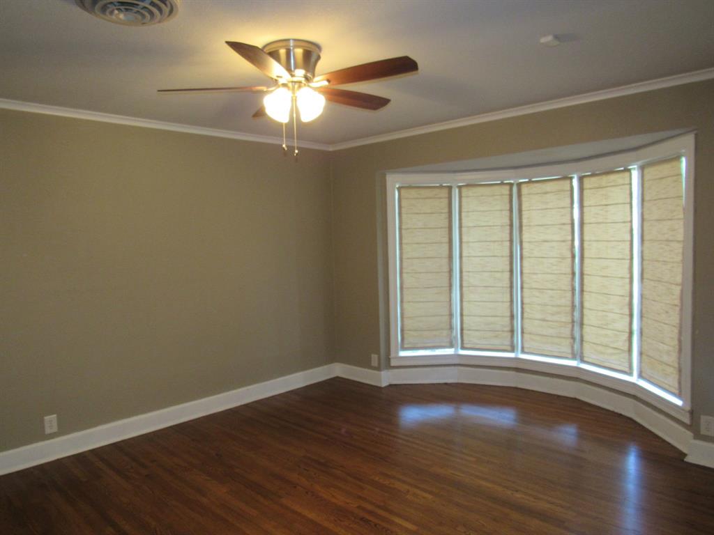 3300 Oakridge Lane Property Photo 17