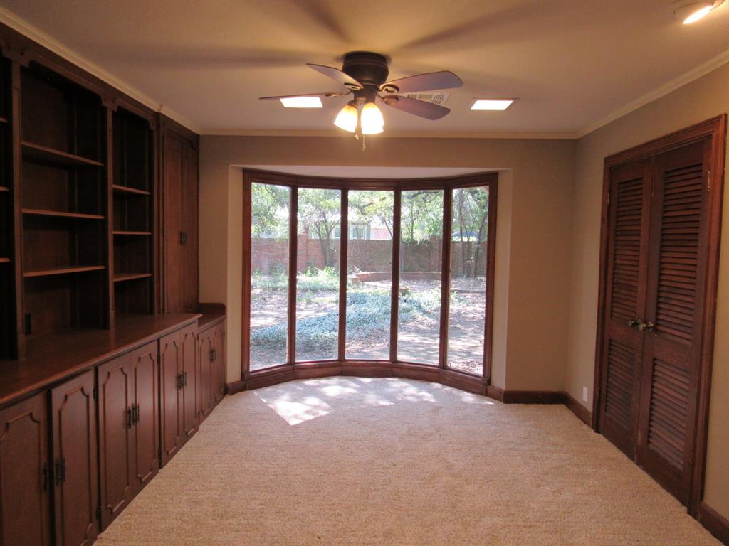 3300 Oakridge Lane Property Photo 21
