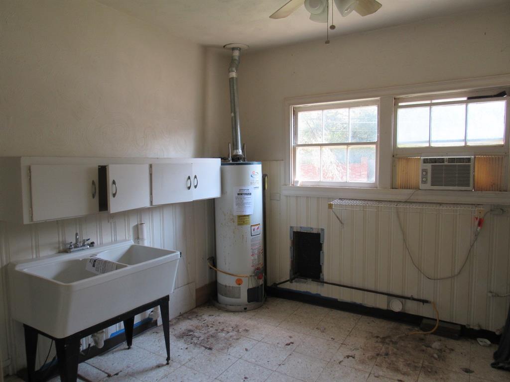 3300 Oakridge Lane Property Photo 24