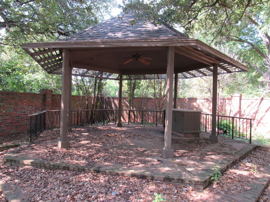 3300 Oakridge Lane Property Photo 27