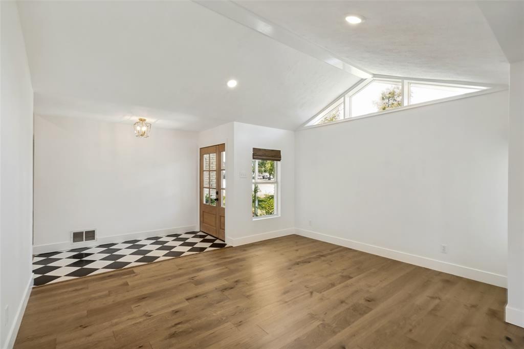 5129 Mill Run Road Property Photo 3
