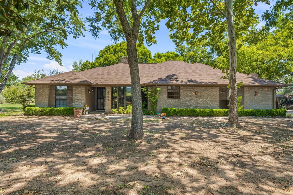 4527 S Keller Road Property Photo 3