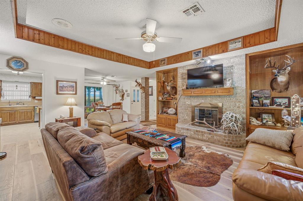 4527 S Keller Road Property Photo 10