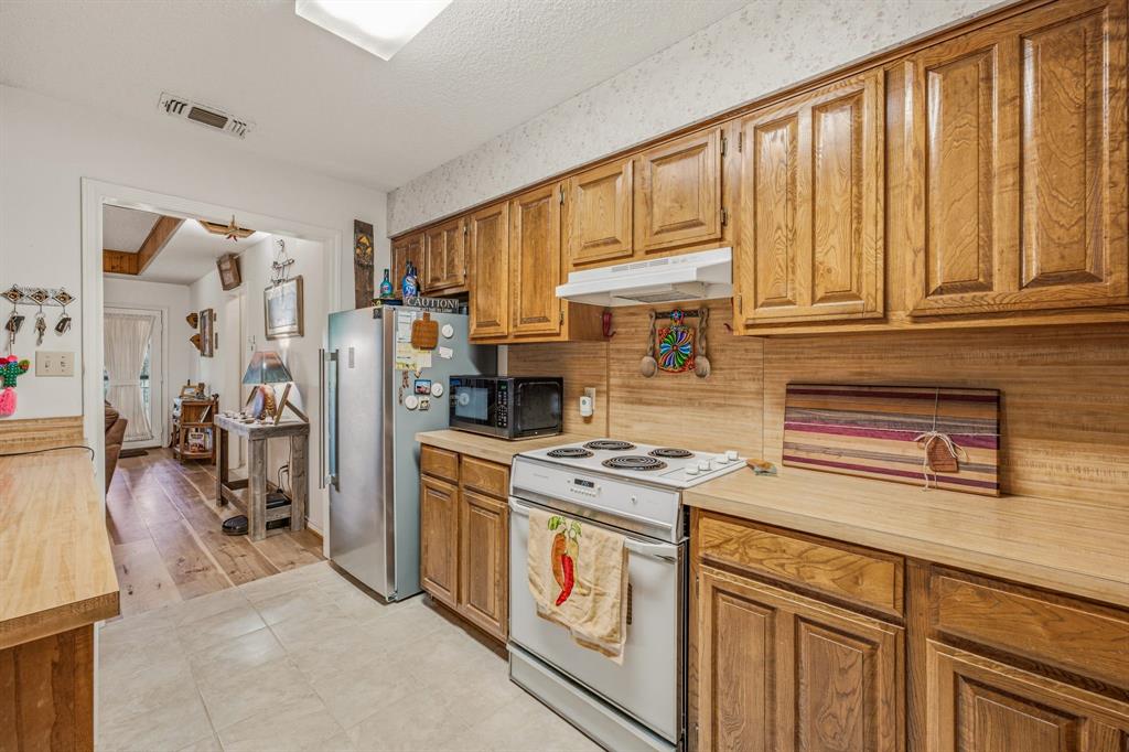 4527 S Keller Road Property Photo 12